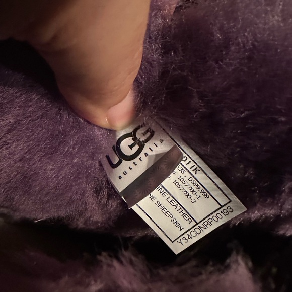 UGG Mini Bailey Button Boots - Picture 7 of 9